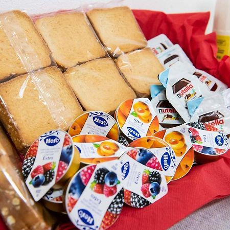 B&B Il Viaggiatore 토르톨리 외부 사진