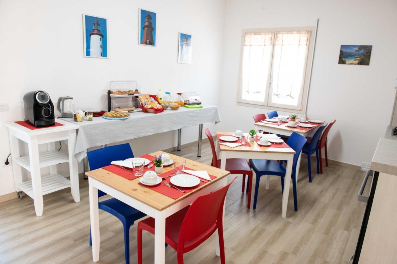 B&B Il Viaggiatore 토르톨리 외부 사진
