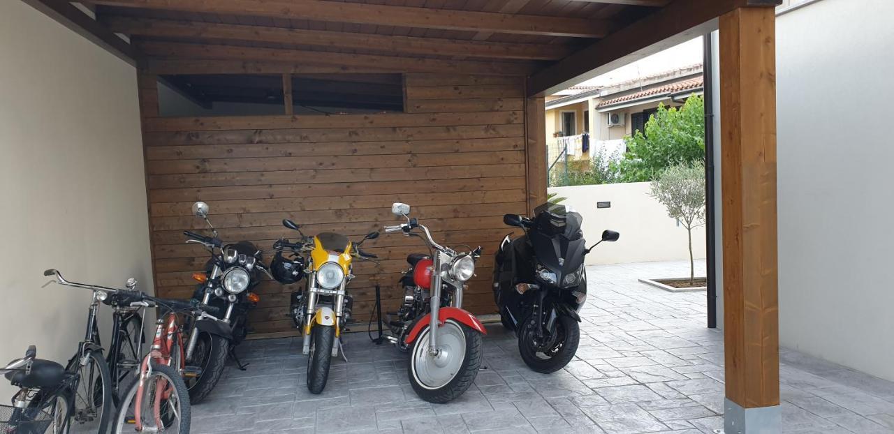 B&B Il Viaggiatore 토르톨리 외부 사진
